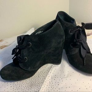 BORN CROWN Suede wedge s7 with bag